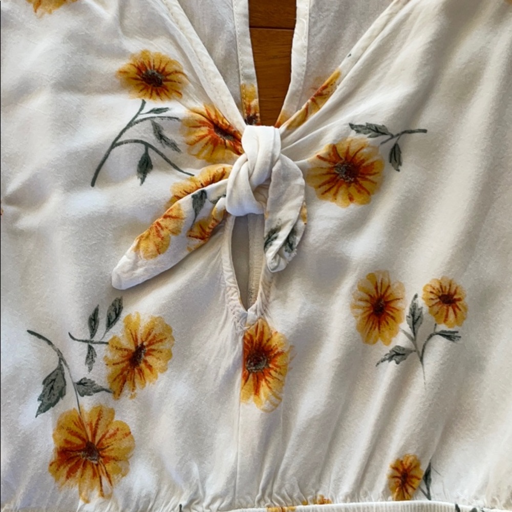 Romper - Picture 2 of 2